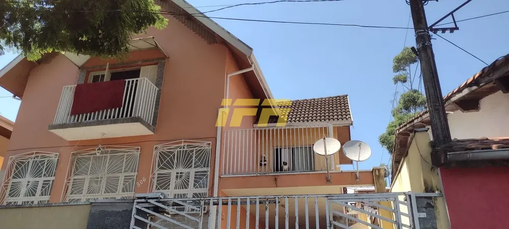 Sobrado, 3 quartos, 390 m² - Foto 1
