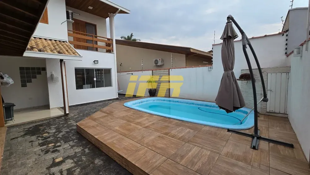 Sobrado, 5 quartos, 250 m² - Foto 1
