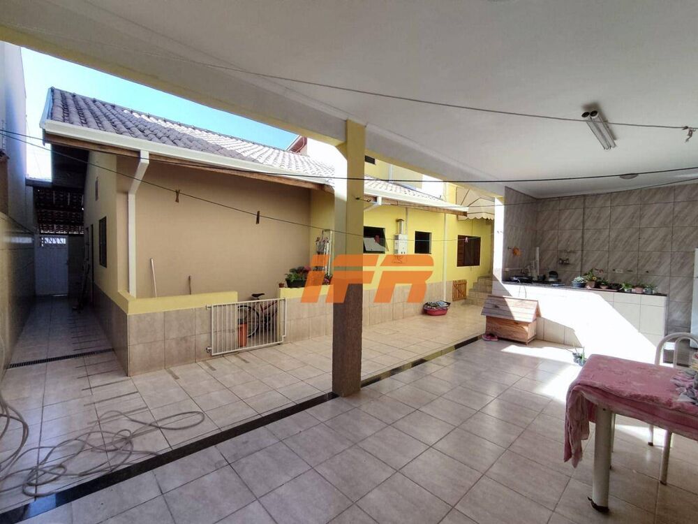 Sobrado à venda com 5 quartos, 269m² - Foto 7