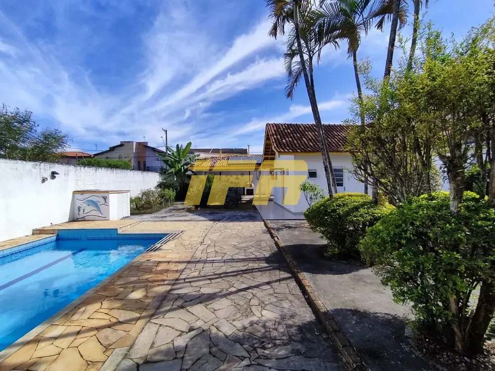 Casa, 3 quartos, 380 m² - Foto 3