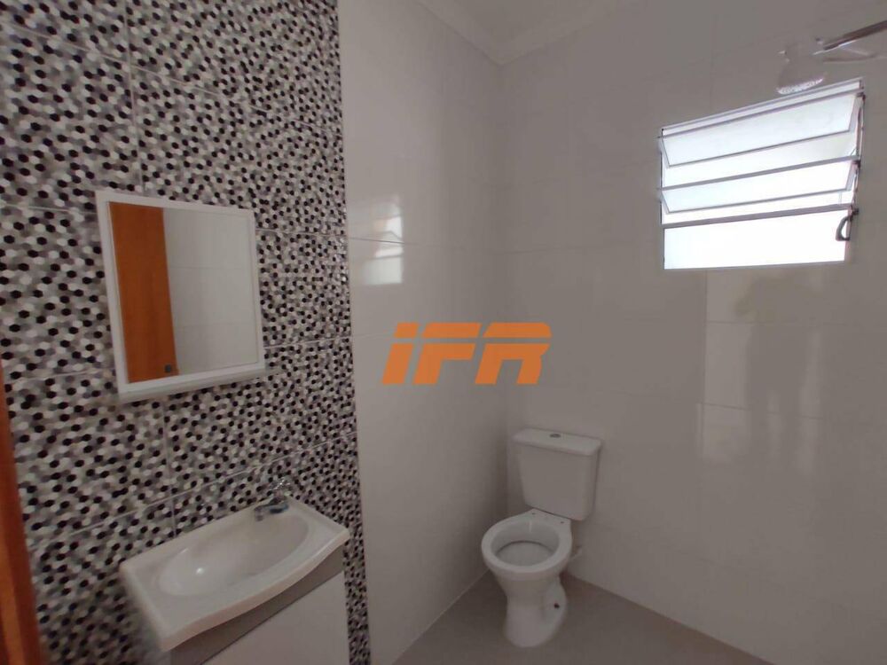 Casa à venda com 2 quartos, 80m² - Foto 5