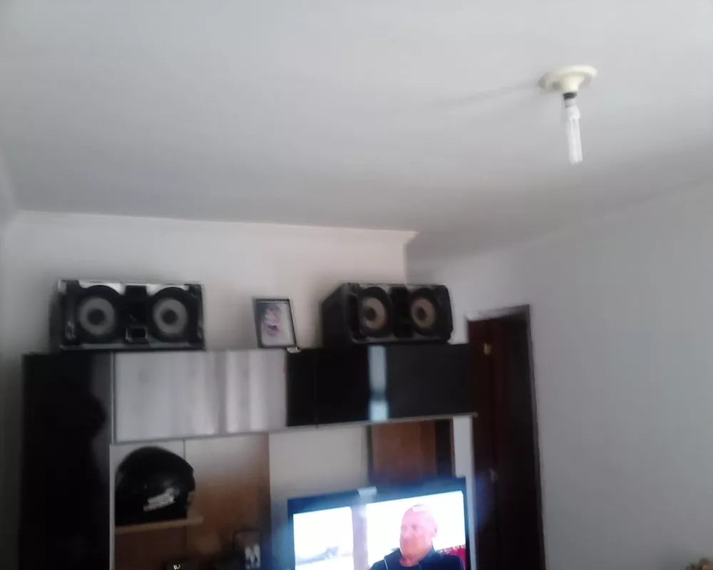 Apartamento à venda com 2 quartos, 46m² - Foto 2