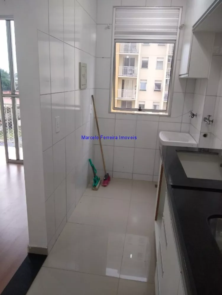 Apartamento à venda com 2 quartos, 46m² - Foto 3