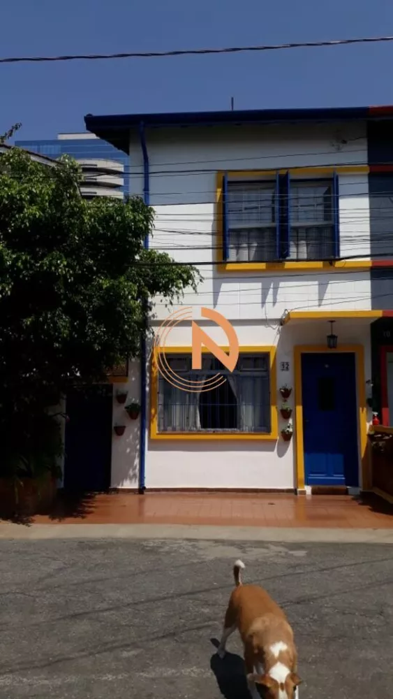 Casa de Condomínio à venda com 2 quartos, 150m² - Foto 1