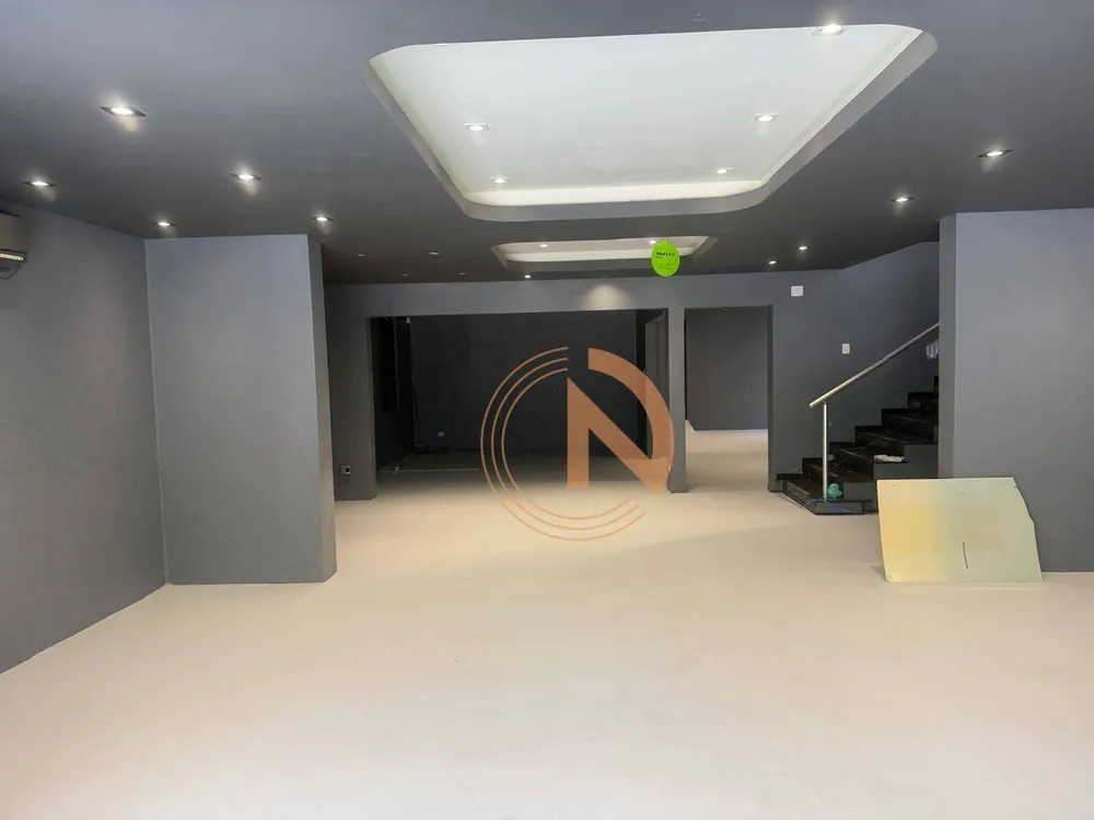Sobrado, 3 quartos, 580 m² - Foto 1
