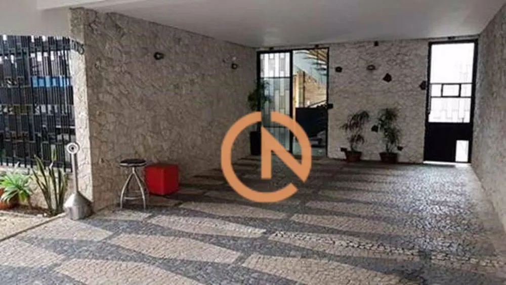 Sobrado, 11 quartos, 369 m² - Foto 1