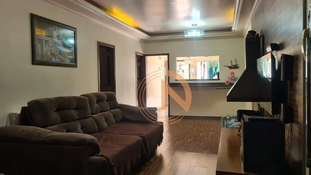 Casa, 3 quartos, 168 m² - Foto 1