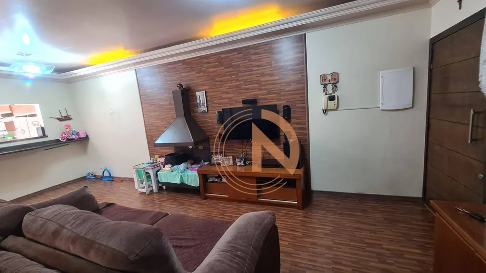 Casa, 3 quartos, 168 m² - Foto 4