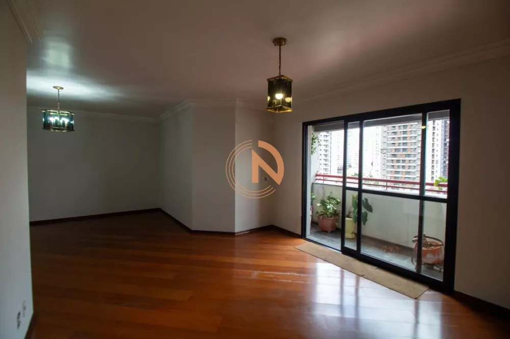 Apartamento à venda com 3 quartos, 131m² - Foto 2