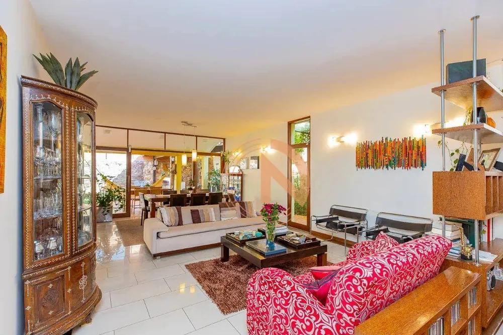 Casa, 4 quartos, 351 m² - Foto 1