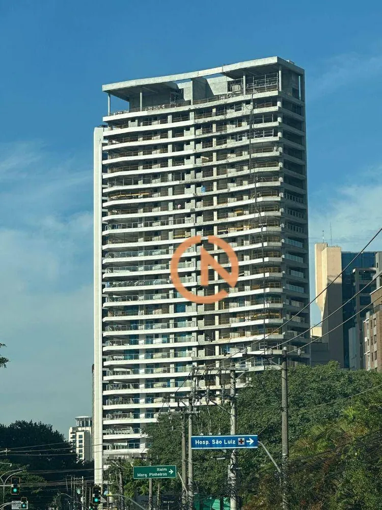 Apartamento, 3 quartos, 220 m² - Foto 2