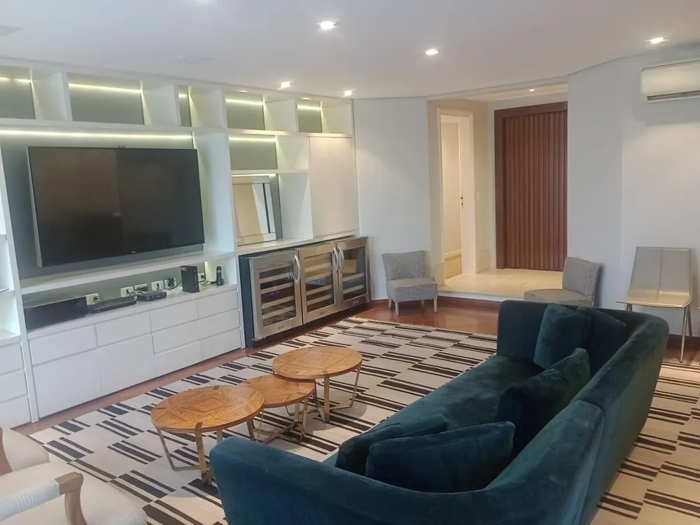 Apartamento, 3 quartos, 200 m² - Foto 1