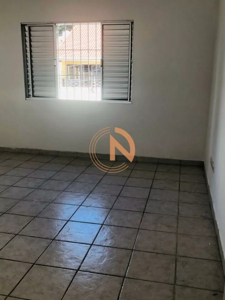 Casa de Condomínio para alugar com 3 quartos, 250m² - Foto 3