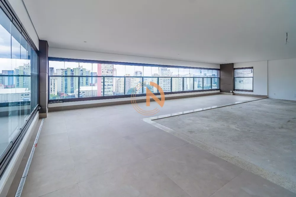 Apartamento à venda com 4 quartos, 310m² - Foto 1