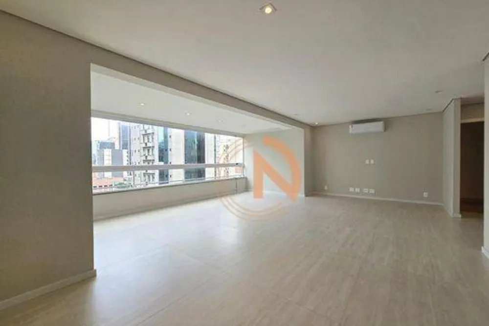 Apartamento, 3 quartos, 146 m² - Foto 2