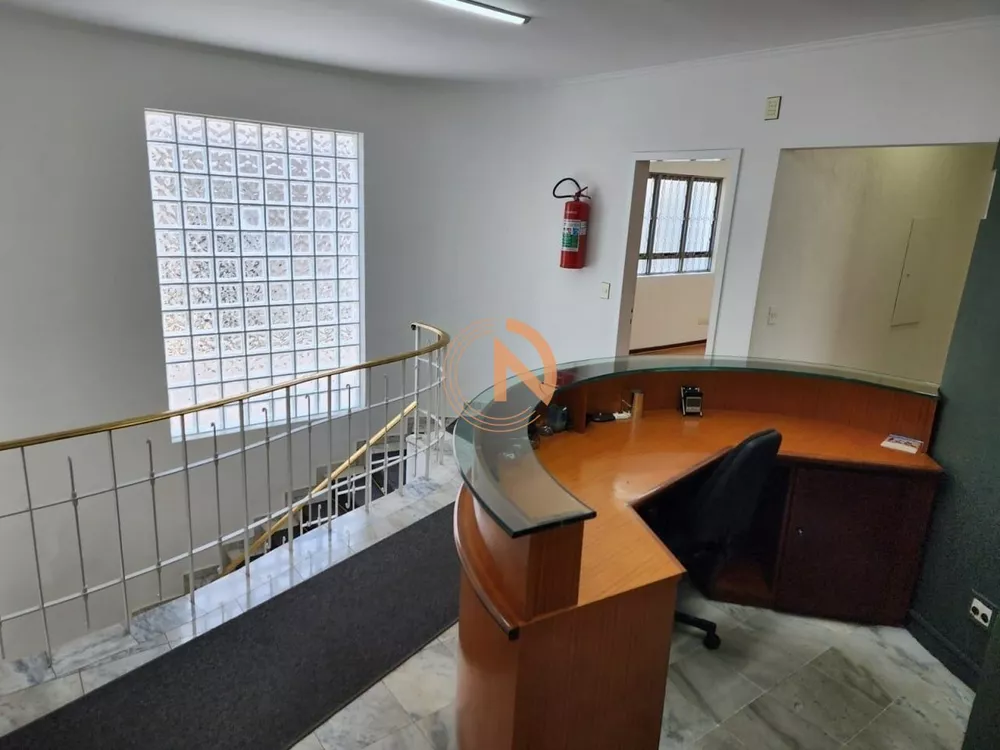 Casa de Condomínio para alugar com 13 quartos, 387m² - Foto 3