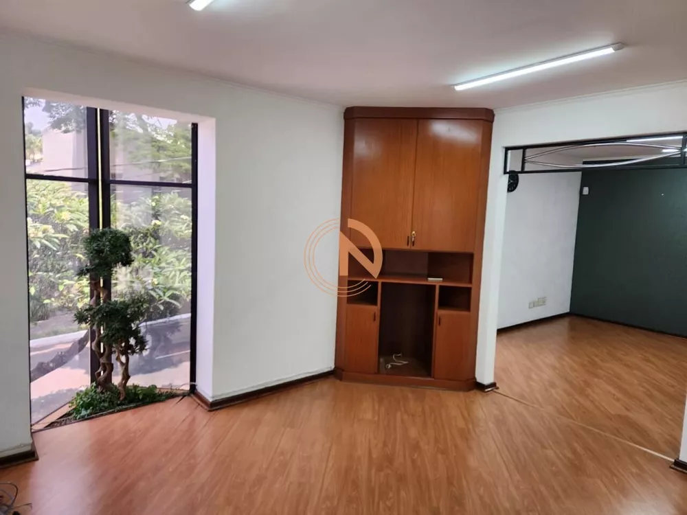 Casa de Condomínio para alugar com 13 quartos, 387m² - Foto 2