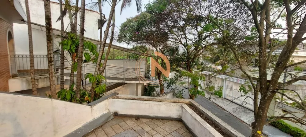 Casa à venda com 3 quartos, 295m² - Foto 8