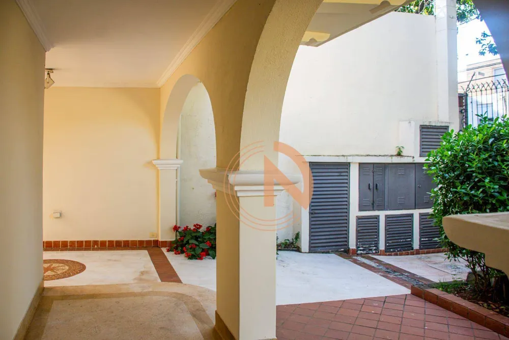Sobrado, 4 quartos, 240 m² - Foto 2