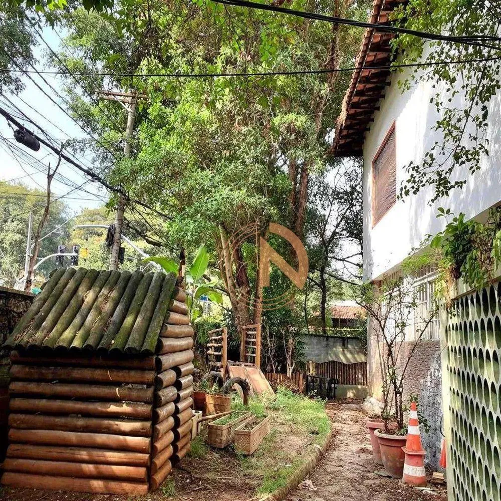 Casa, 4 quartos, 260 m² - Foto 2