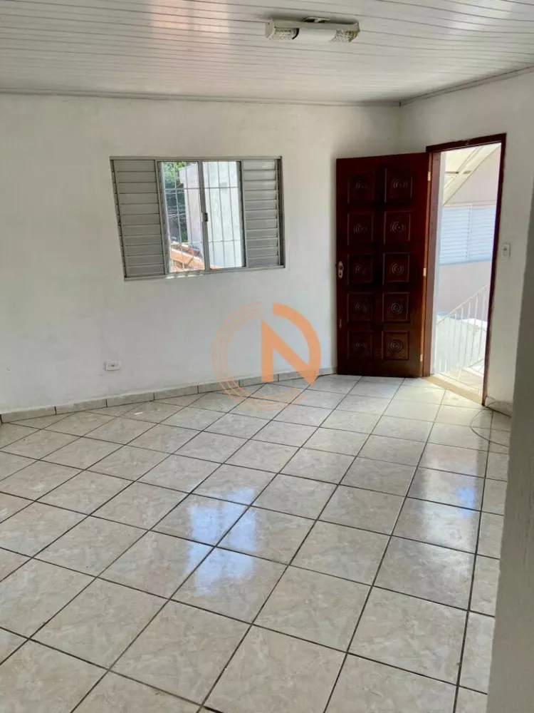 Casa à venda com 4 quartos, 200m² - Foto 12