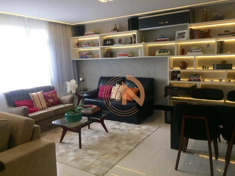 Apartamento, 3 quartos, 130 m² - Foto 1