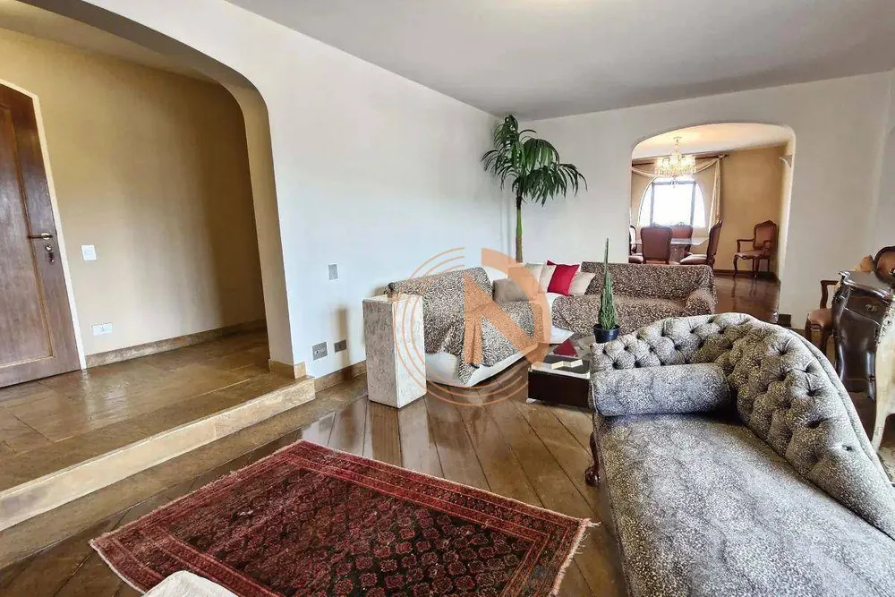 Apartamento, 3 quartos, 224 m² - Foto 2