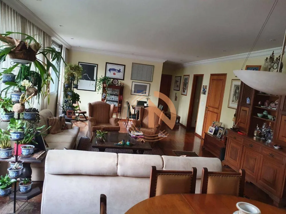 Apartamento, 3 quartos, 189 m² - Foto 2