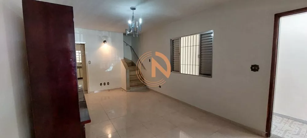 Casa de Condomínio à venda e aluguel com 2 quartos, 168m² - Foto 4