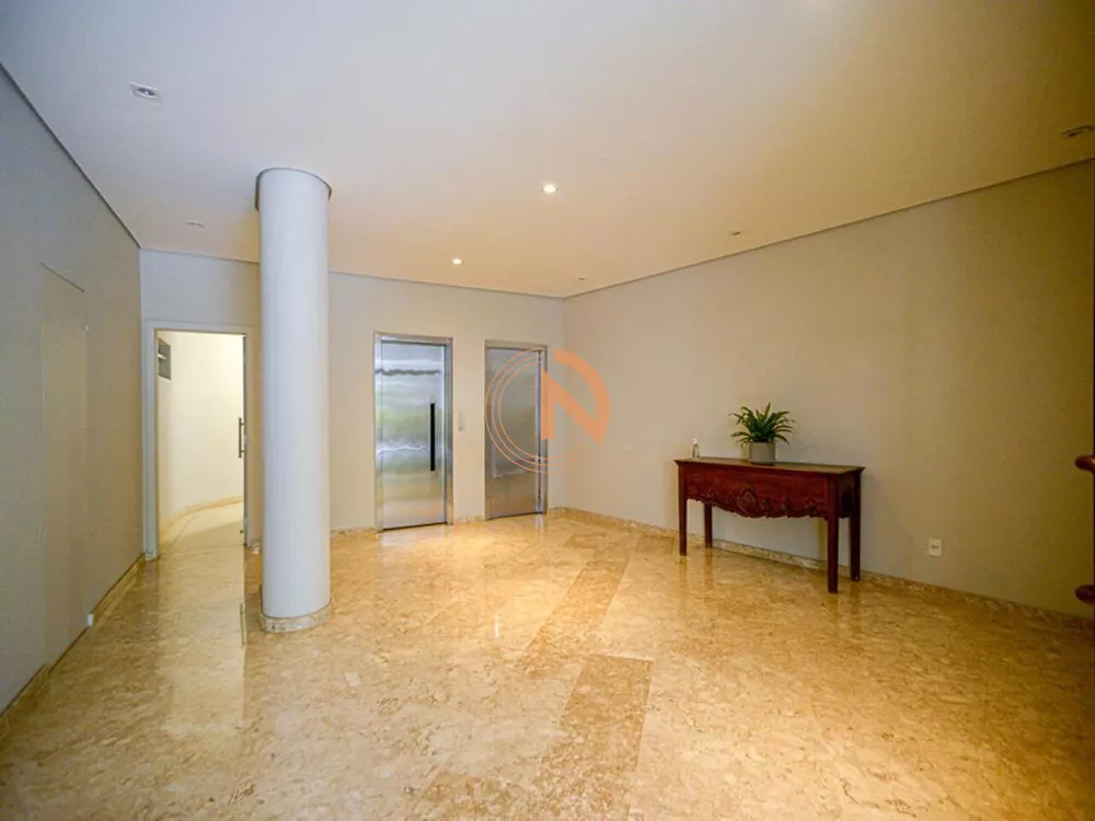 Apartamento à venda com 3 quartos, 200m² - Foto 9