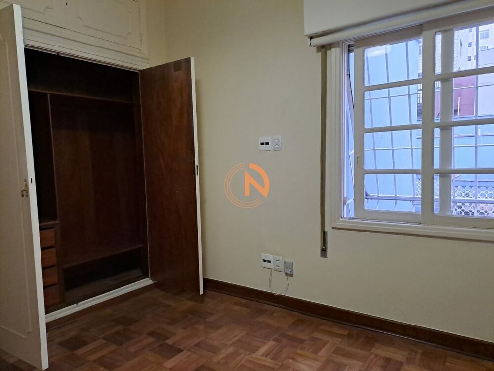 Casa de Vila à venda com 3 quartos, 170m² - Foto 3