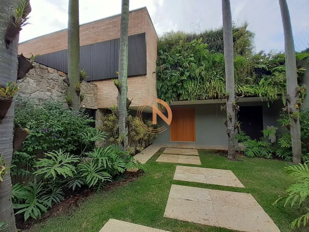 Casa de Condomínio à venda com 4 quartos, 480m² - Foto 1