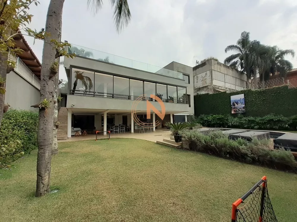 Casa de Condomínio à venda com 4 quartos, 480m² - Foto 2