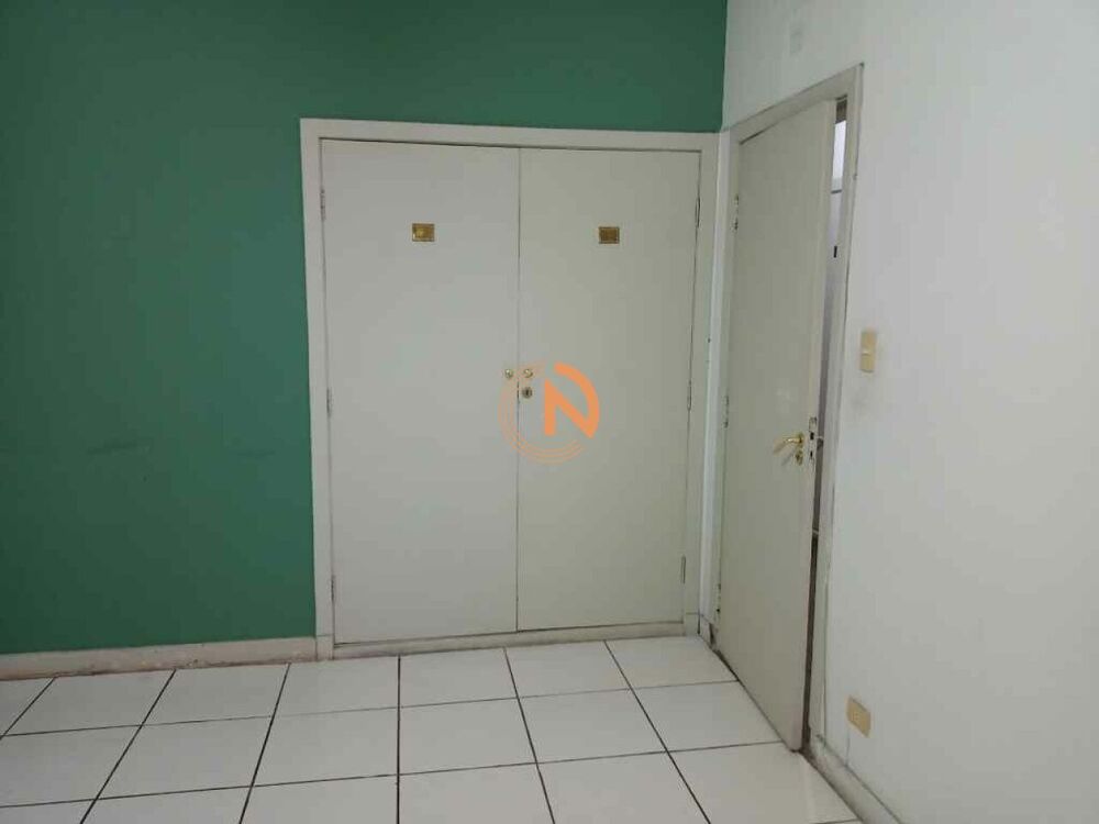 Casa Comercial à venda e aluguel com 3 quartos, 120m² - Foto 2