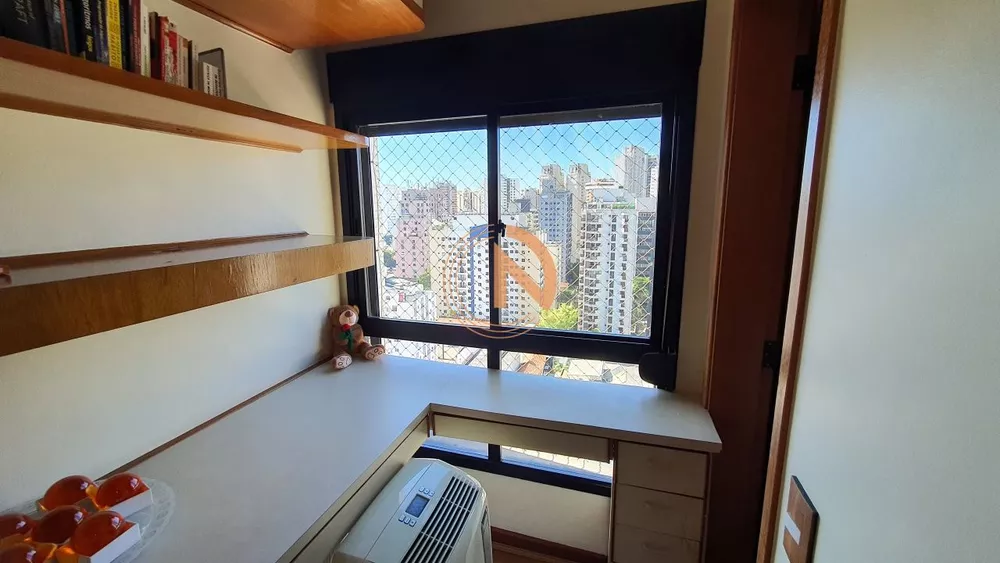 Apartamento à venda com 4 quartos, 156m² - Foto 1