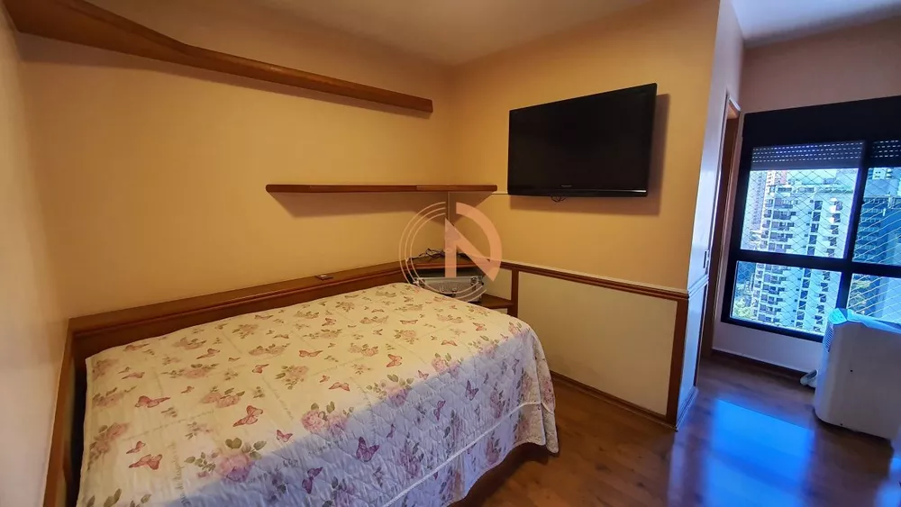 Apartamento à venda com 4 quartos, 156m² - Foto 3