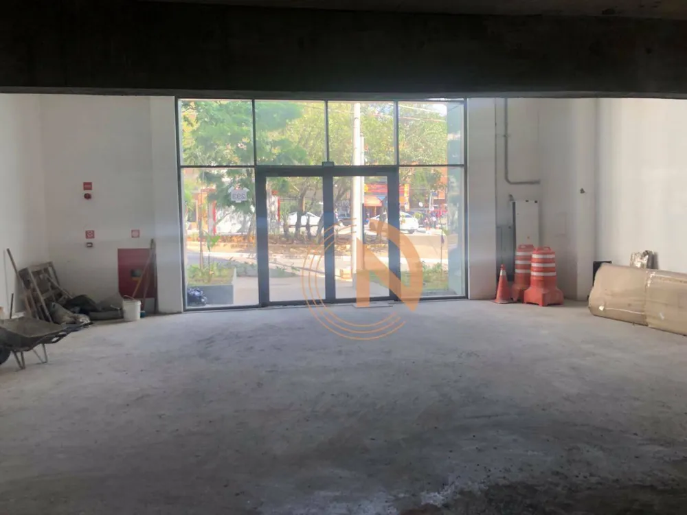 Loja-Salão, 640 m² - Foto 1