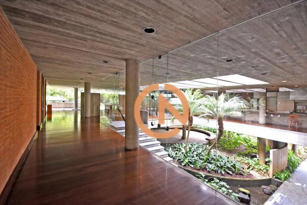 Sobrado, 4 quartos, 976 m² - Foto 2