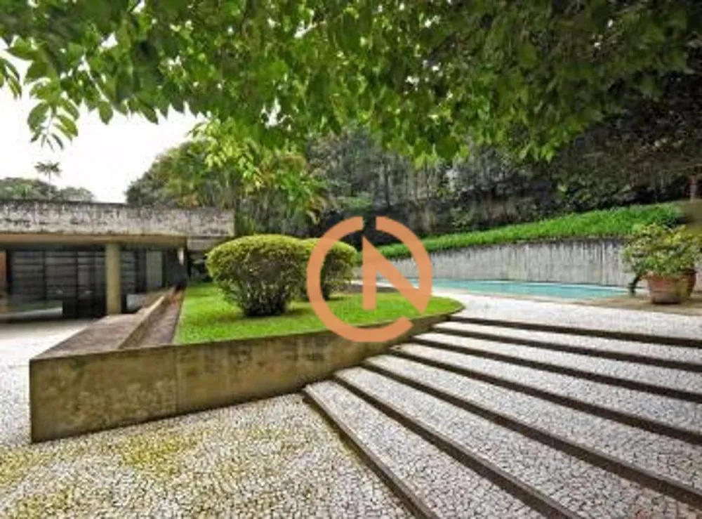 Sobrado, 4 quartos, 976 m² - Foto 1