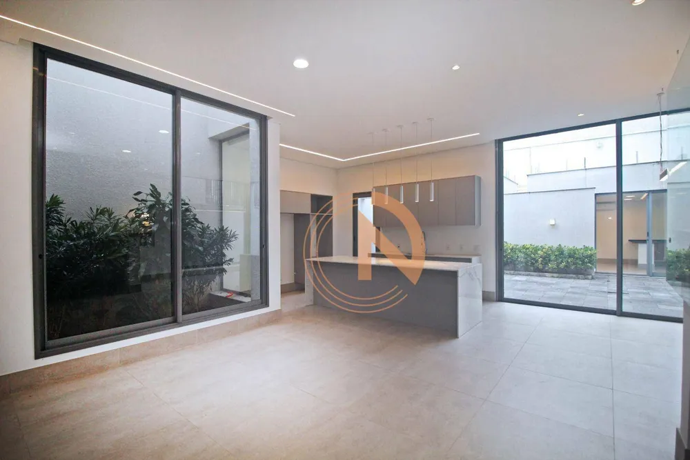 Casa, 3 quartos, 300 m² - Foto 4