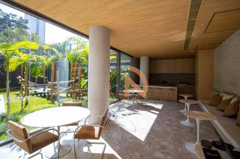 Apartamento, 3 quartos, 204 m² - Foto 1