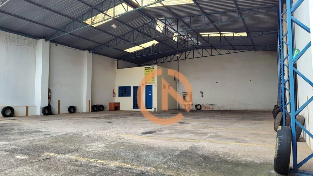 Depósito-Galpão, 300 m² - Foto 1