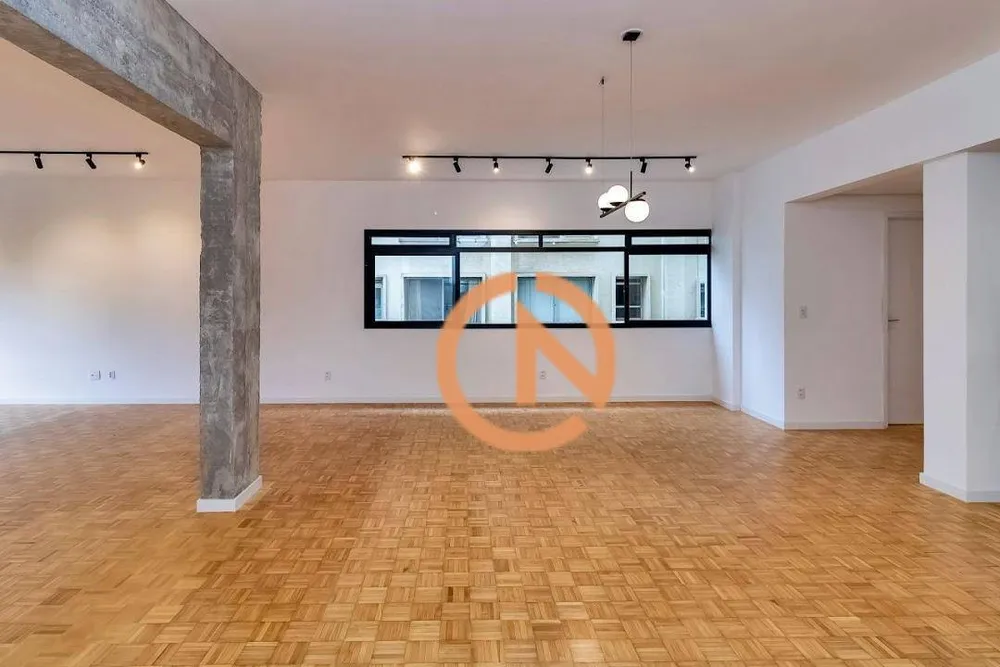 Apartamento, 3 quartos, 220 m² - Foto 1