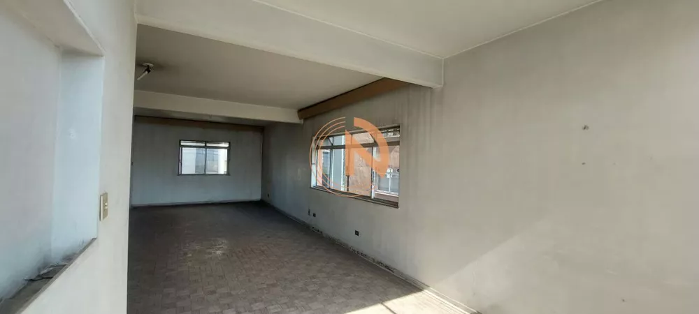 Apartamento à venda com 3 quartos, 200m² - Foto 9