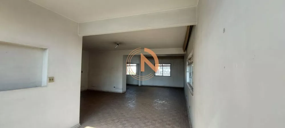 Apartamento à venda com 3 quartos, 200m² - Foto 11