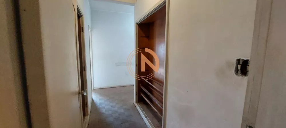 Apartamento à venda com 3 quartos, 200m² - Foto 22