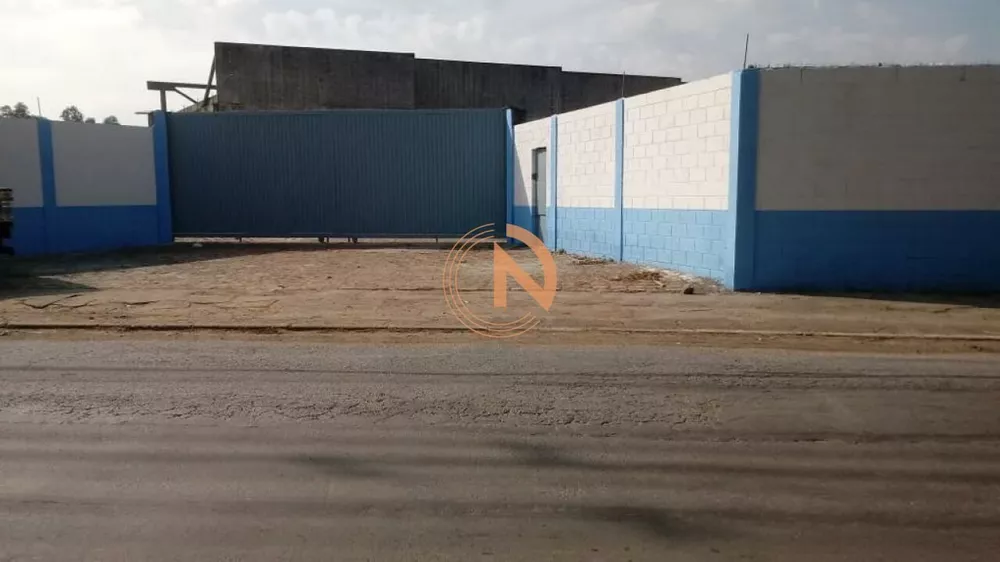 Depósito-Galpão-Armazém para alugar, 1600m² - Foto 1