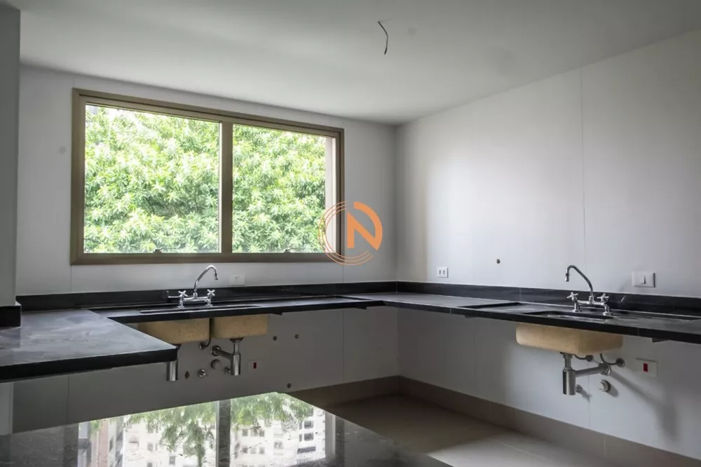 Apartamento à venda com 4 quartos, 383m² - Foto 1