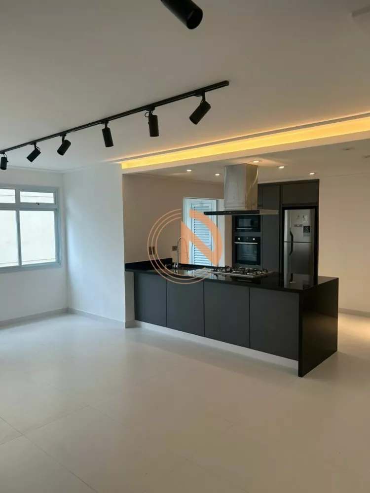 Apartamento à venda com 3 quartos, 110m² - Foto 1