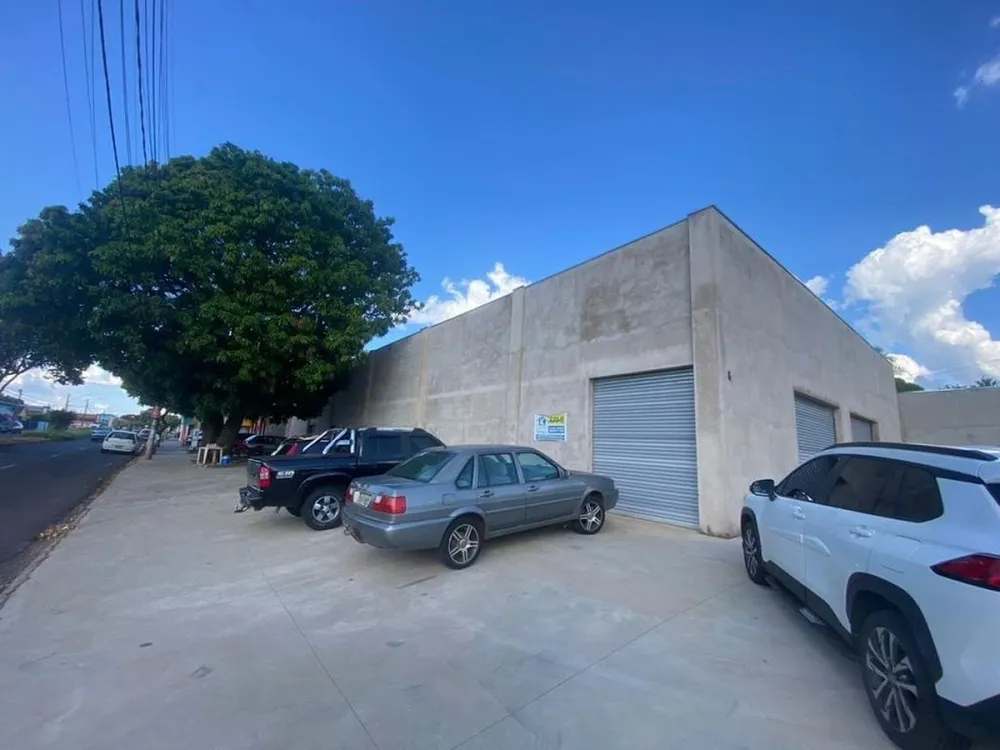 Loja-Salão, 697 m² - Foto 1